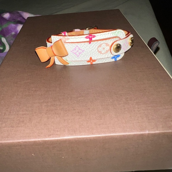 Authentic Louis Vuitton bracelet - Picture 1 of 5